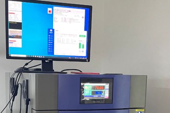 東田嵌入式無風扇工控機測試.png